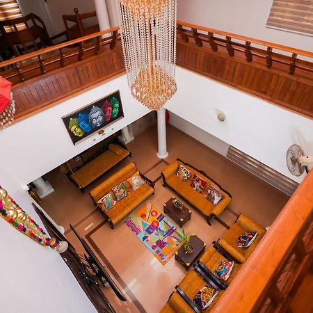 Parudeesa - Heavenly- Luxurious Palace Look-Near Cbd - Kerala - India With Breakfast Kaladi ภายนอก รูปภาพ