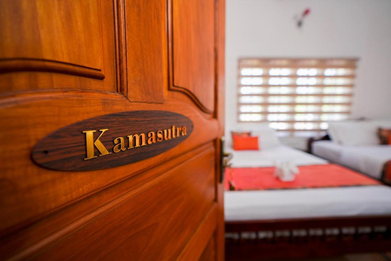 Parudeesa - Heavenly- Luxurious Palace Look-Near Cbd - Kerala - India With Breakfast Kaladi ห้อง รูปภาพ