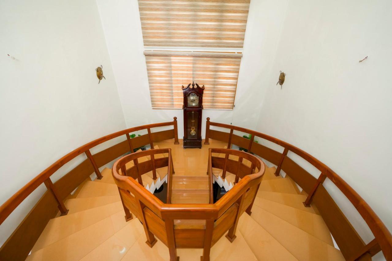 Parudeesa - Heavenly- Luxurious Palace Look-Near Cbd - Kerala - India With Breakfast Kaladi ภายนอก รูปภาพ