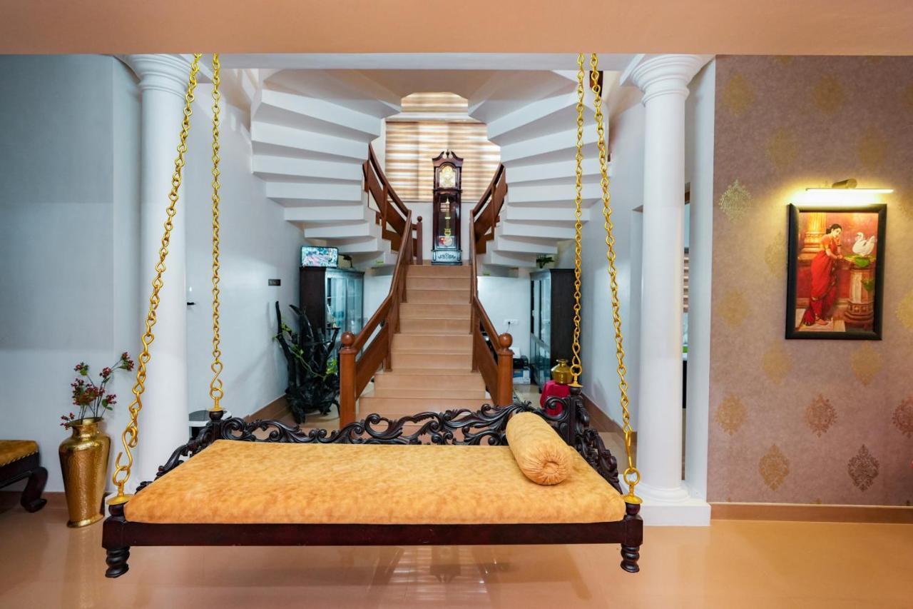 Parudeesa - Heavenly- Luxurious Palace Look-Near Cbd - Kerala - India With Breakfast Kaladi ภายนอก รูปภาพ