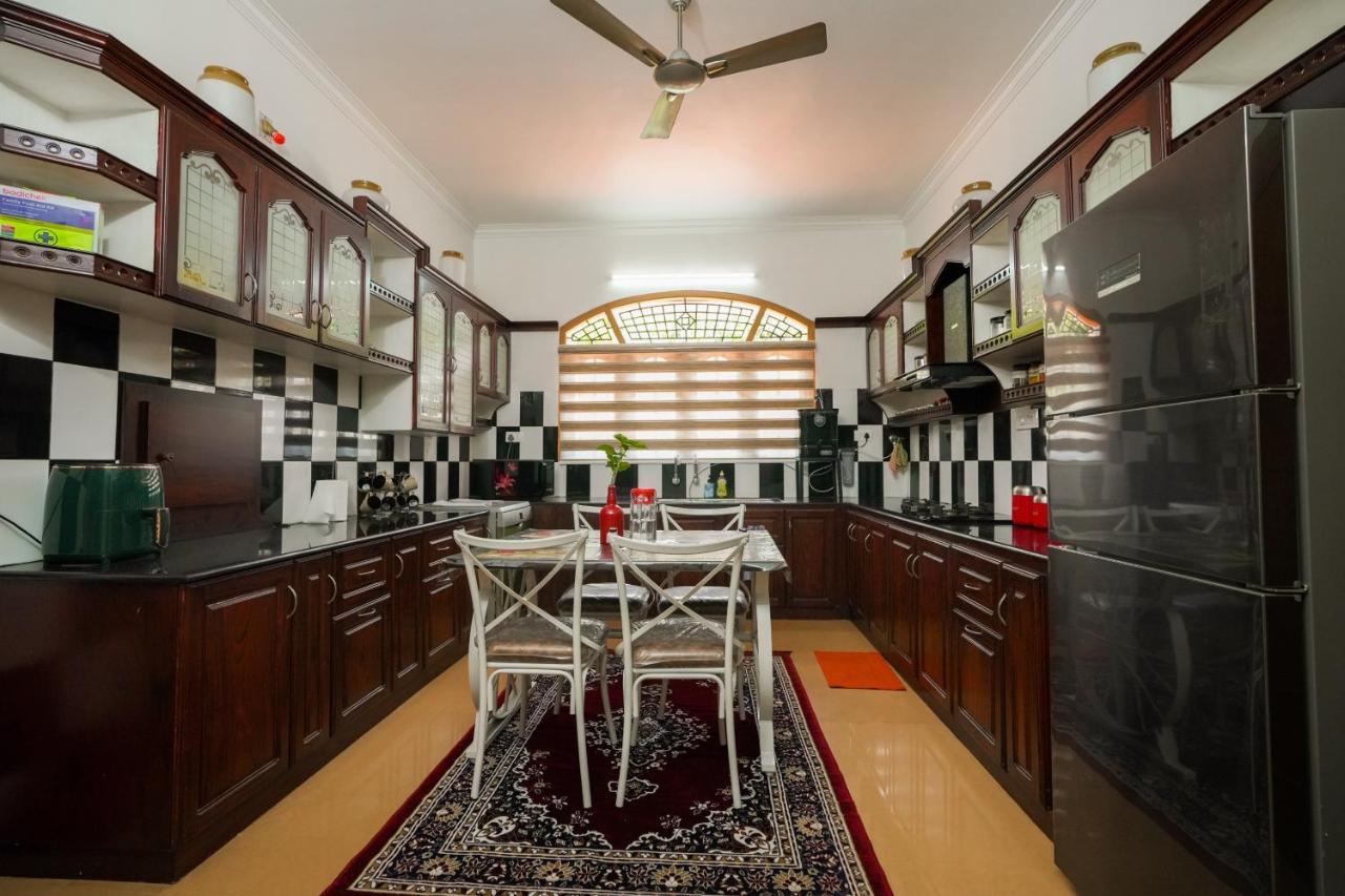 Parudeesa - Heavenly- Luxurious Palace Look-Near Cbd - Kerala - India With Breakfast Kaladi ภายนอก รูปภาพ