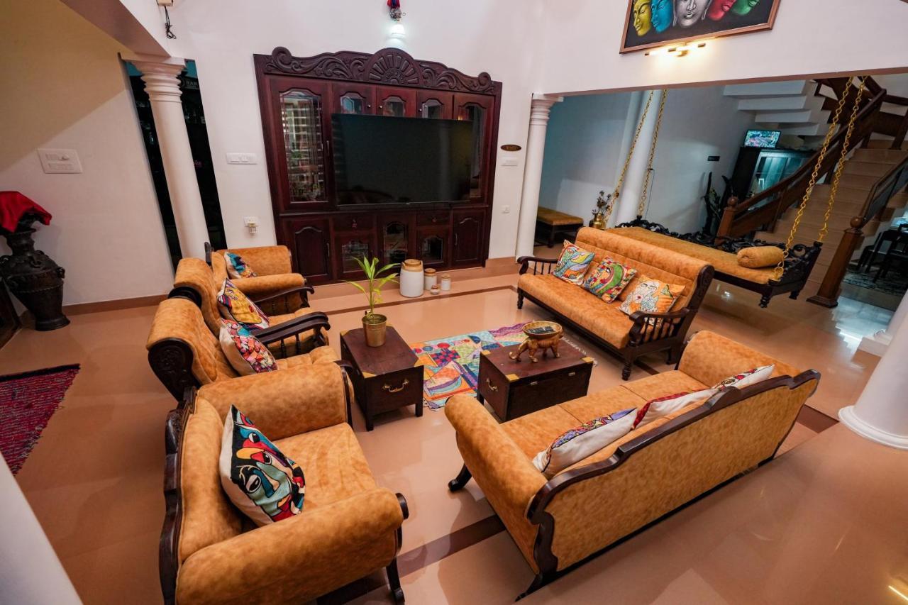 Parudeesa - Heavenly- Luxurious Palace Look-Near Cbd - Kerala - India With Breakfast Kaladi ภายนอก รูปภาพ