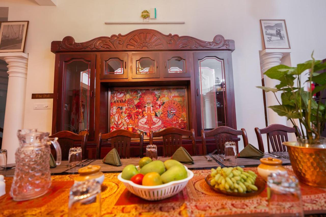 Parudeesa - Heavenly- Luxurious Palace Look-Near Cbd - Kerala - India With Breakfast Kaladi ภายนอก รูปภาพ
