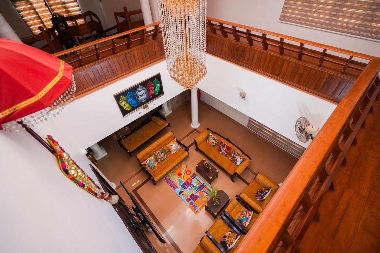 Parudeesa - Heavenly- Luxurious Palace Look-Near Cbd - Kerala - India With Breakfast Kaladi ภายนอก รูปภาพ