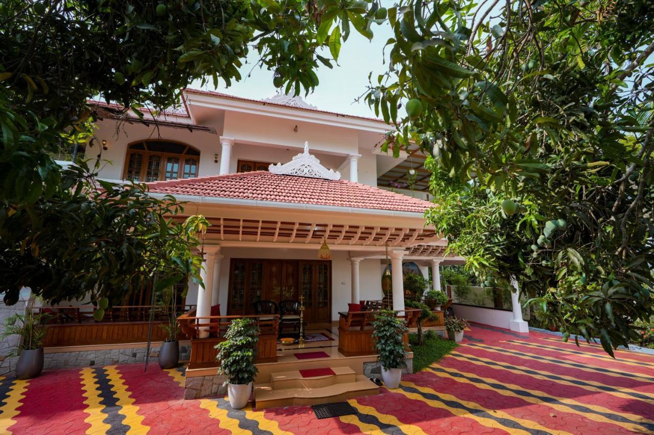 Parudeesa - Heavenly- Luxurious Palace Look-Near Cbd - Kerala - India With Breakfast Kaladi ภายนอก รูปภาพ